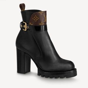 ✨*NEVER WORN* Authentic Louis Vuitton Star Trail Ankle Boot✨